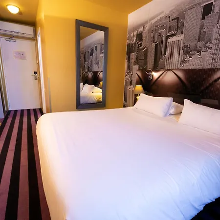 Qualys-hôtel Nanterre-paris La Défense Hotel