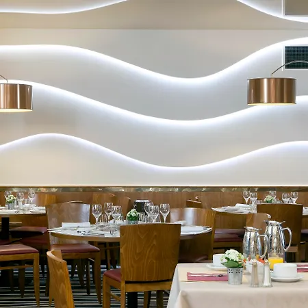 Qualys-hôtel Nanterre-paris La Défense 4*