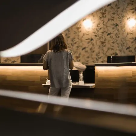 Hotel Qualys-hôtel Nanterre-paris La Défense 4*