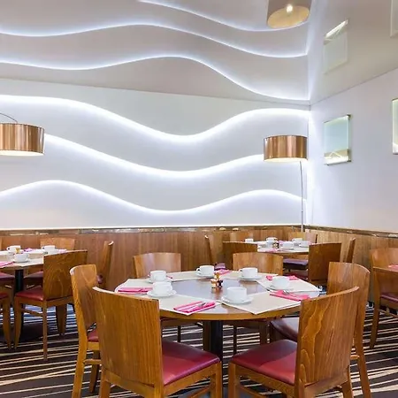 Mercure Paris