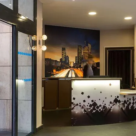 Mercure Paris מלון נאנטר