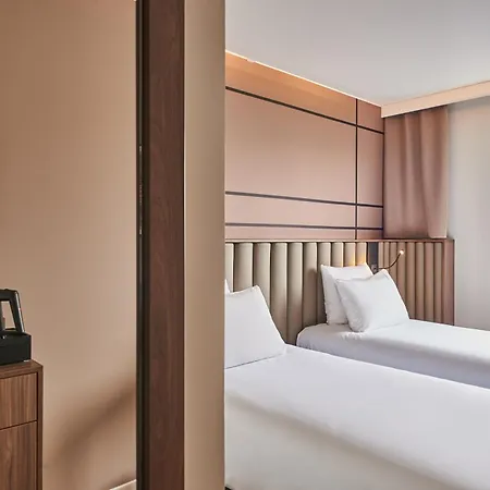 Qualys-hôtel Nanterre-paris La Défense Hotel 4*