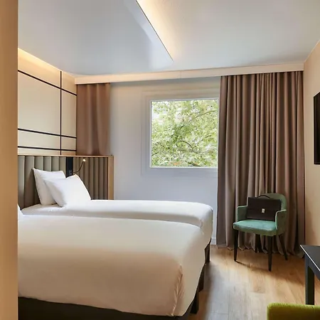 Qualys-hôtel Nanterre-paris La Défense 4* Nanterre