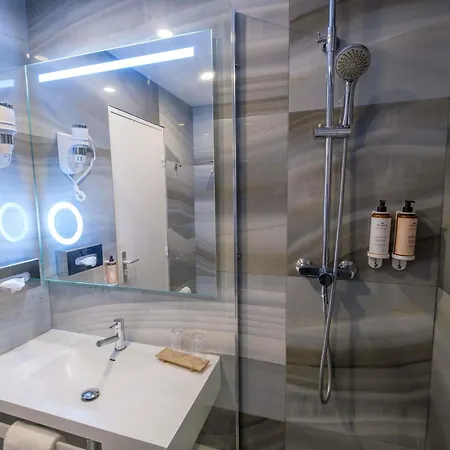 Mercure Paris Otel Nanterre