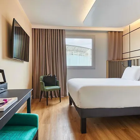 Mercure Paris Hotel 4*