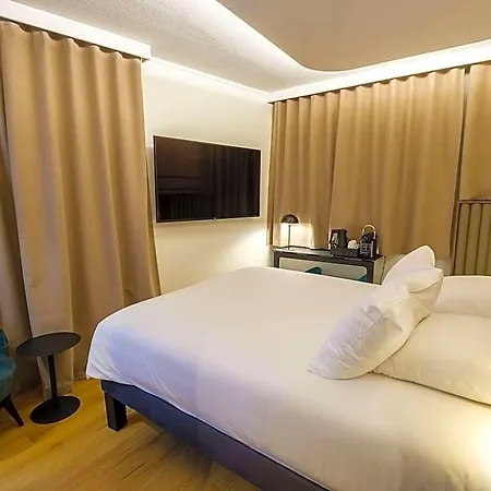 Otel Mercure Paris